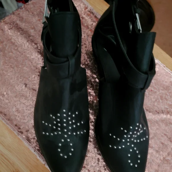 Missguided Shoes Misguided Uk Studded Tip Short Boot Sz